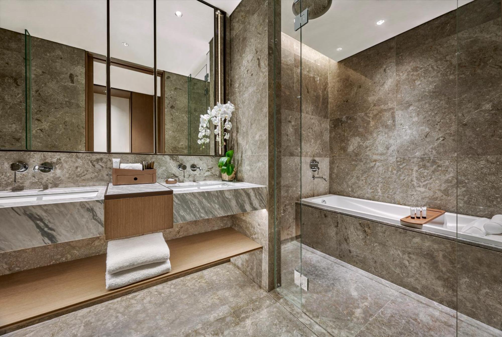 Pan Pacific Hotel 5*